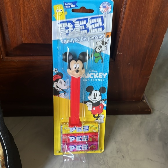 Disney +Baublebar Bundle authentic Disney Backpack & bag Necklace Wallet Pez - Picture 8 of 17